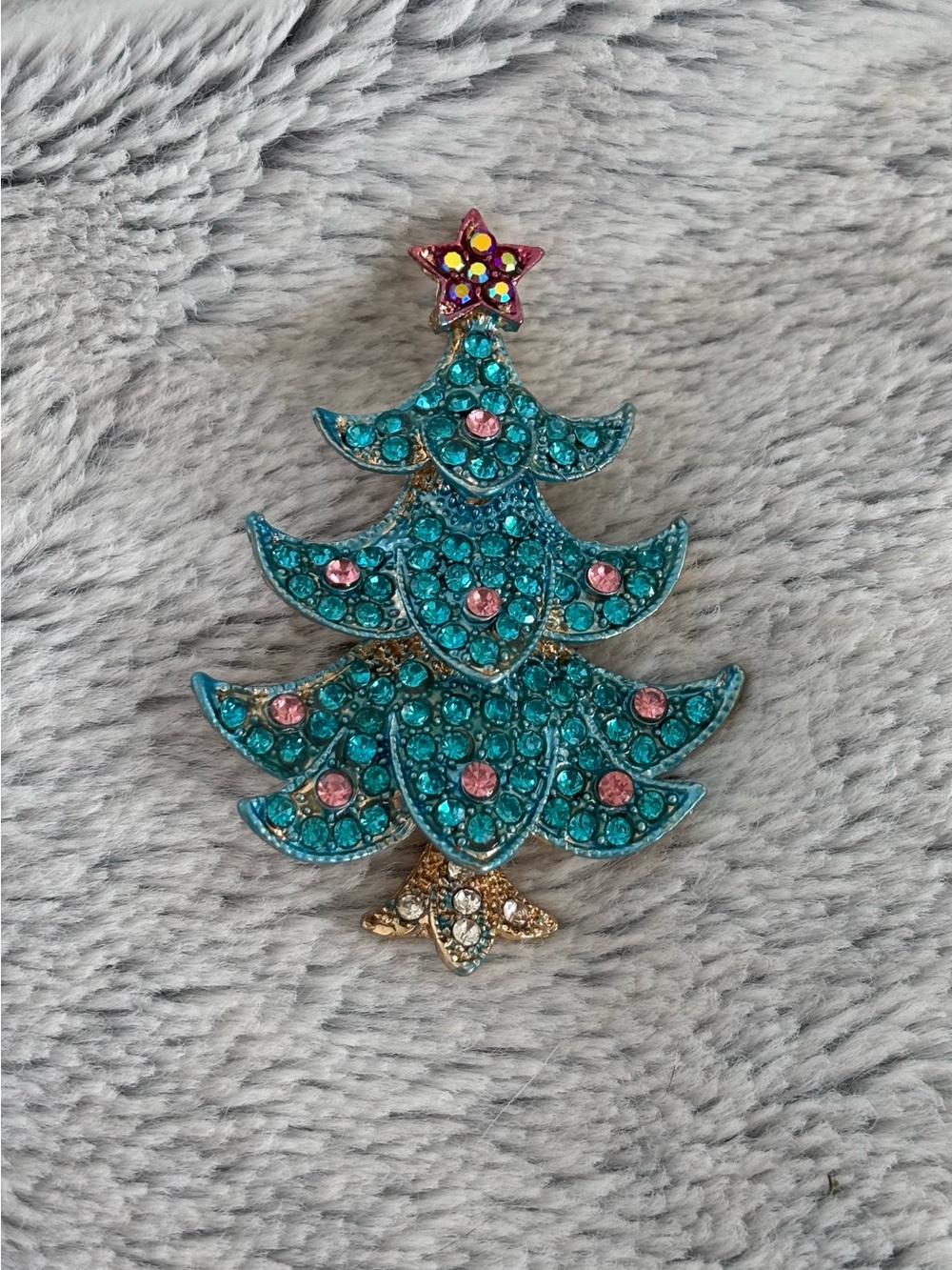 Betsey Johnson Christmas Tree Brooch Pendant Blue